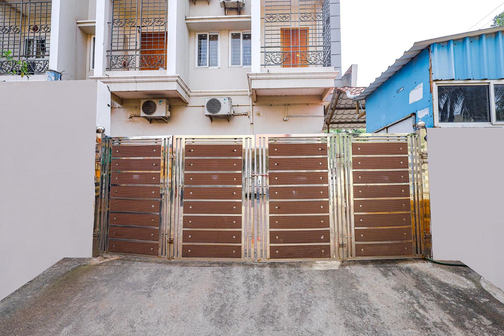 Hotel Fabexpress Fen Breeze Siruseri Exterior foto